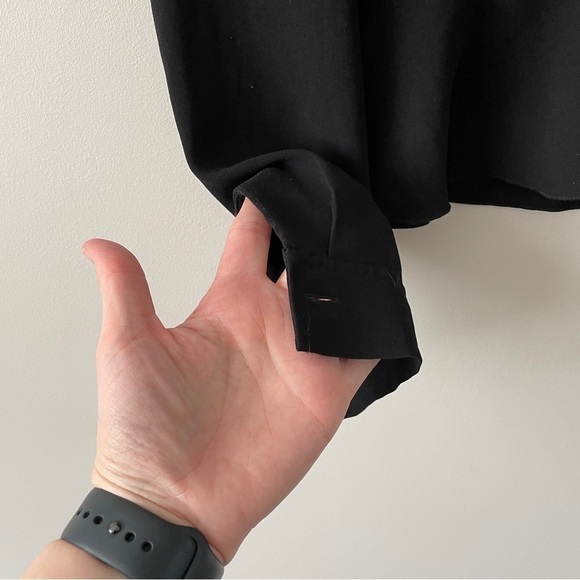 ARITZIA Wilfred Long Sleeve Button Front Blouse 2 - Picture 4 of 7